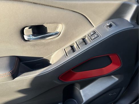 Used 2023 Nissan Frontier PRO-4X w/ Pro-4X Premium Package image 28