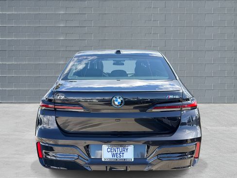 Used 2025 BMW i7 M70 w/ Executive Package image 4