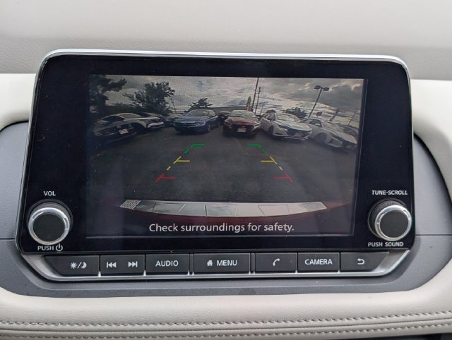 Used 2025 Nissan Rogue SV AWD/4WD image 27