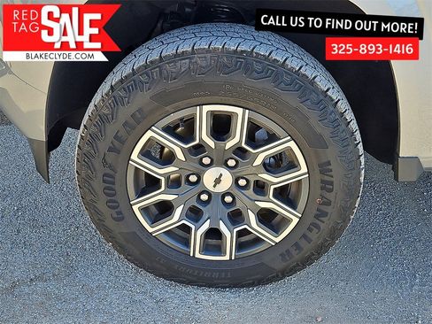 Used 2023 Chevrolet Colorado Z71 w/ Z71 Convenience Package 2 image 13