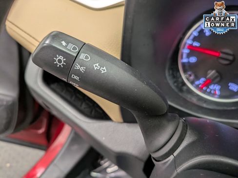 Used 2022 Toyota RAV4 LE AWD/4WD image 19
