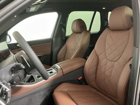 New 2026 BMW X5 xDrive40i w/ M Sport Package image 23