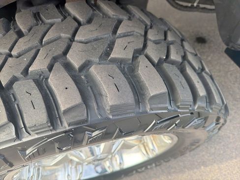 Used 2012 Ford F150 XLT w/ XLT Chrome Pkg image 10