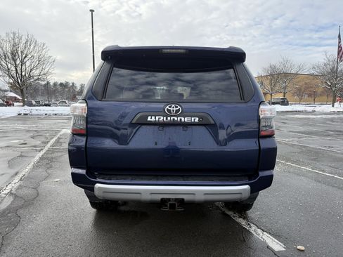 Used 2018 Toyota 4Runner TRD Off-Road Premium image 10