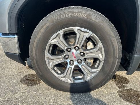Used 2024 GMC Sierra 1500 SLT AWD/4WD image 8