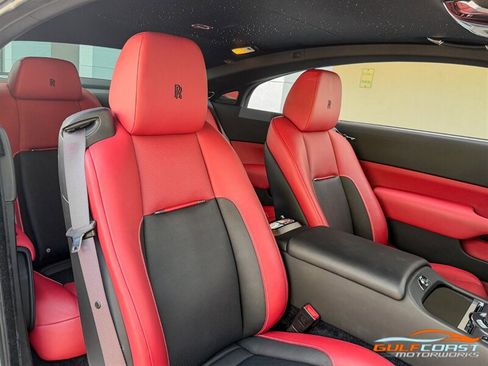 Used 2018 Rolls-Royce Wraith RWD image 35