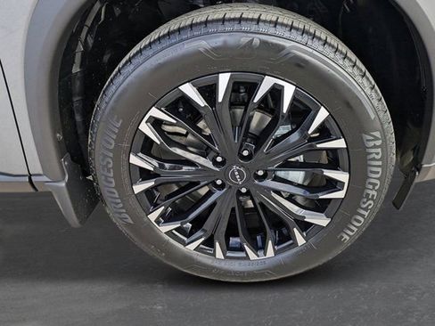 New 2026 Nissan Rogue SV FWD image 10