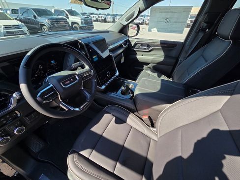 New 2026 GMC Yukon Elevation w/ Elevation Premium Package AWD/4WD image 10