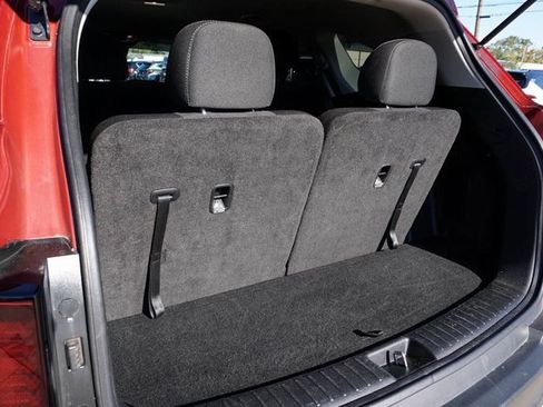 Used 2023 Kia Sorento LX image 7