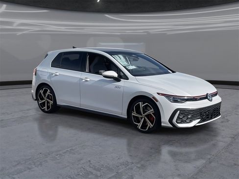 New 2026 Volkswagen GTI SE image 2
