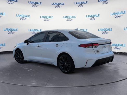 Used 2024 Toyota Corolla SE image 9
