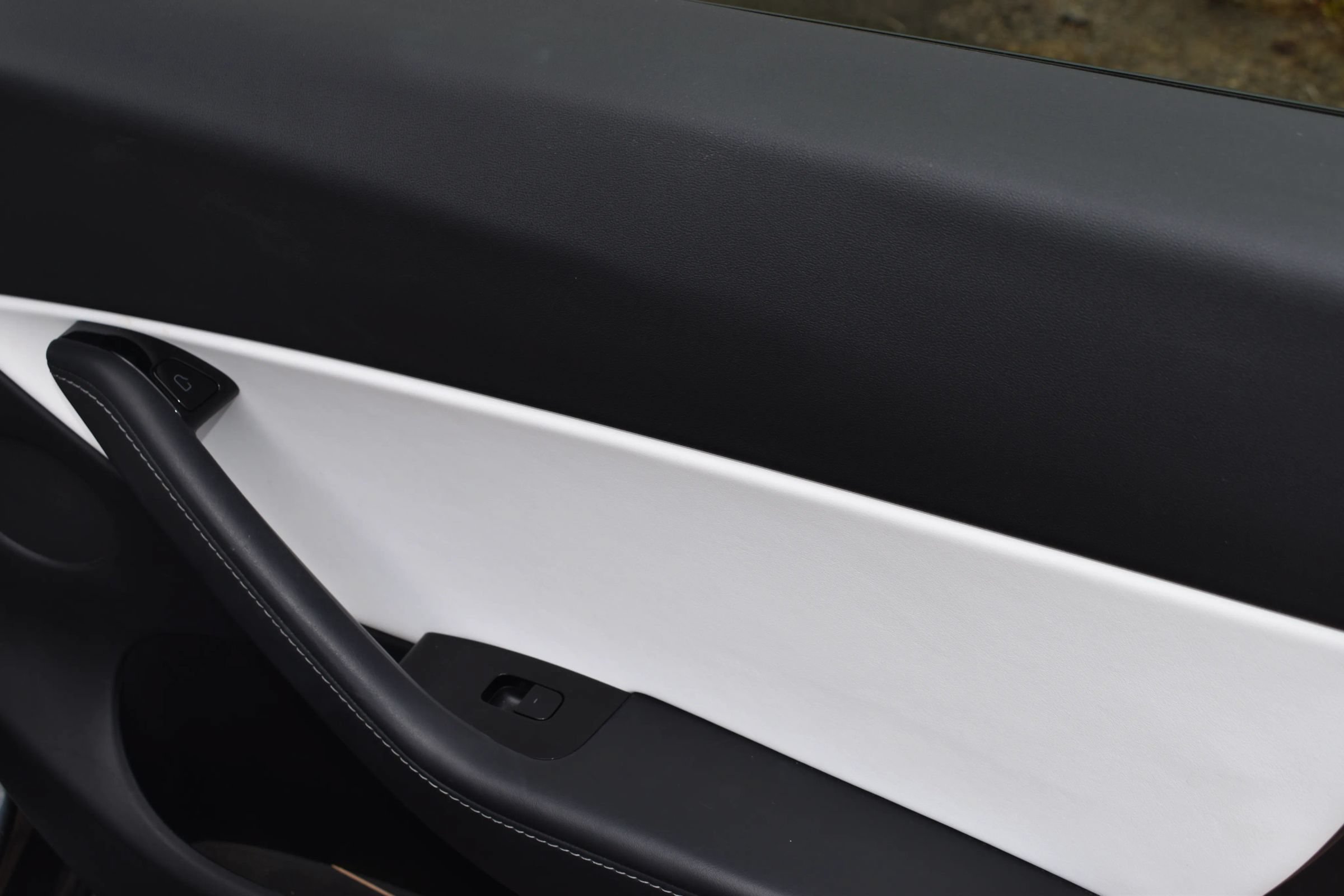 Used 2024 Tesla Model Y Performance AWD/4WD image 15