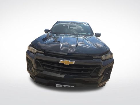 Used 2024 Chevrolet Colorado LT w/ LT Convenience Package RWD image 3