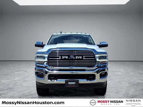 Used 2022 RAM 2500 Laramie AWD/4WD image 3