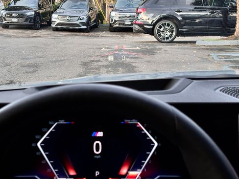 Used 2023 BMW 330i Sedan w/ M Sport Package image 24