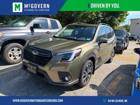 Used 2023 Subaru Forester Limited AWD/4WD image 1