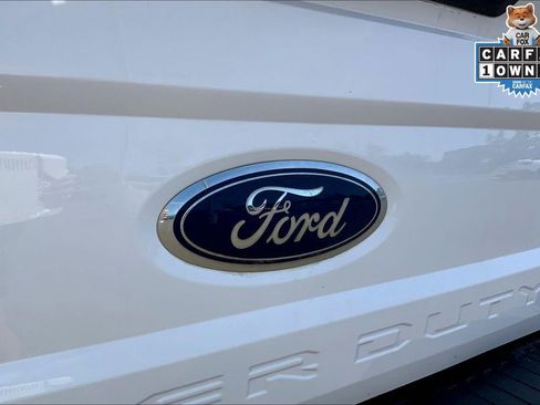 Used 2019 Ford F250 XLT w/ XLT Premium Package image 27