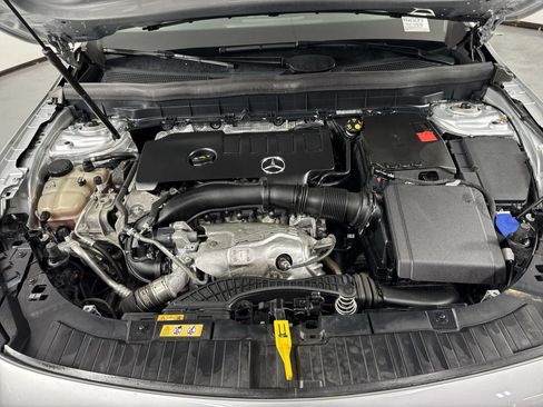 Used 2022 Mercedes-Benz GLB 250 4MATIC image 27