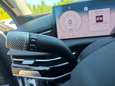 Used 2025 Genesis G80 2.5T Advanced image 18