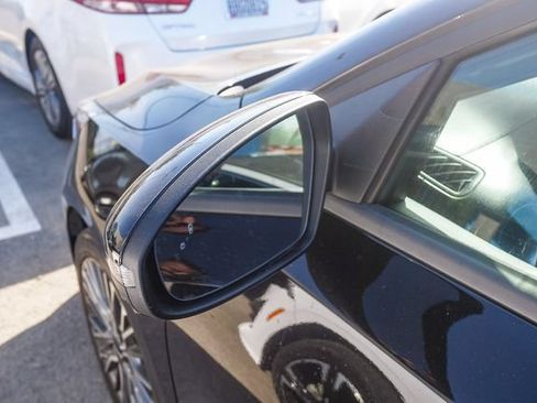 Used 2022 Kia Forte GT-Line w/ GT-Line Premium Package FWD image 8