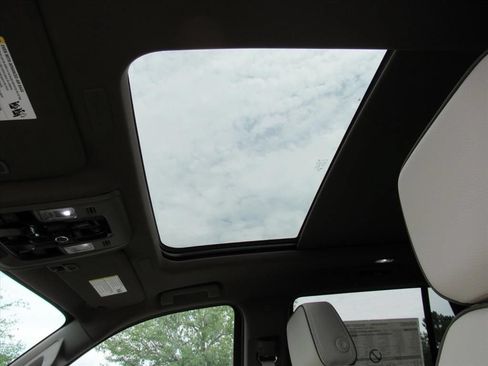 Used 2026 GMC Yukon Denali w/ Sun & Power Step Package RWD image 16