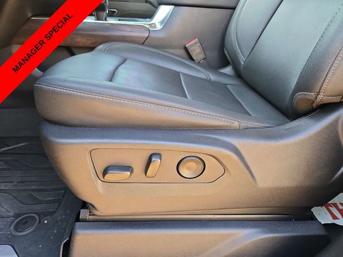 Used 2024 GMC Sierra 1500 SLT w/ SLT Convenience Package AWD/4WD image 17