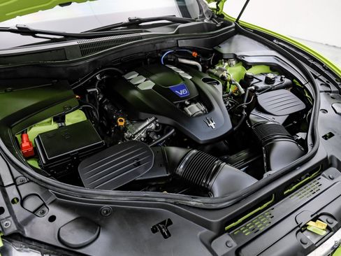 Used 2021 Maserati Levante S GranSport image 99