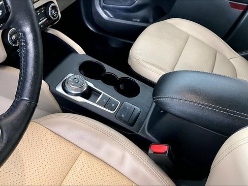 Used 2021 Ford Escape SEL FWD image 17