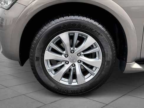 Used 2013 INFINITI QX56 w/ Theater Pkg image 9