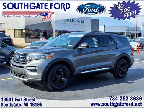 Used 2021 Ford Explorer XLT w/ Equipment Group 202A AWD/4WD image 1