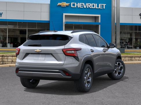 New 2026 Chevrolet Trax LT w/ Driver Confidence Package image 28