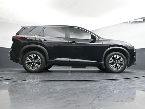 Used 2023 Nissan Rogue SV image 24