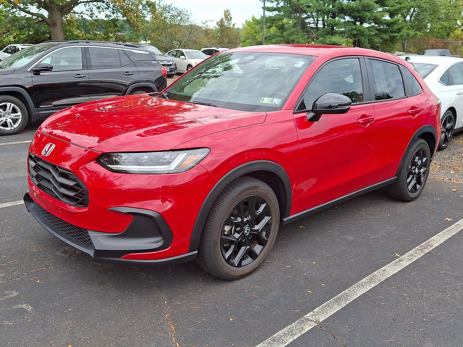 Certified 2025 Honda HR-V Sport image 3