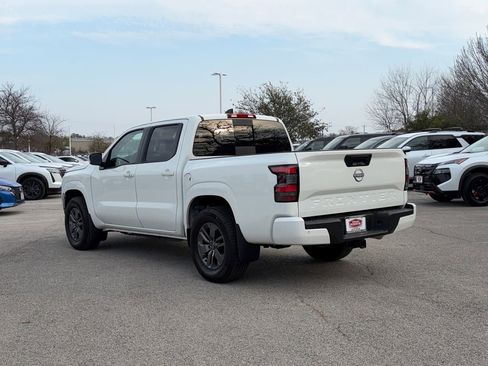 Used 2025 Nissan Frontier SV w/ SV Convenience Package image 6