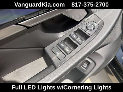 Used 2024 BMW i5 eDrive40i w/ M Sport Package RWD image 17