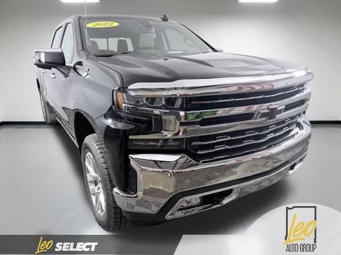 Used 2022 Chevrolet Silverado 1500 LTZ w/ LTZ Premium Package AWD/4WD image 4