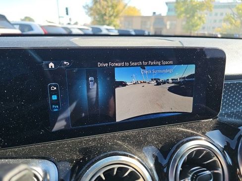 Certified 2025 Mercedes-Benz GLB 250 4MATIC image 26