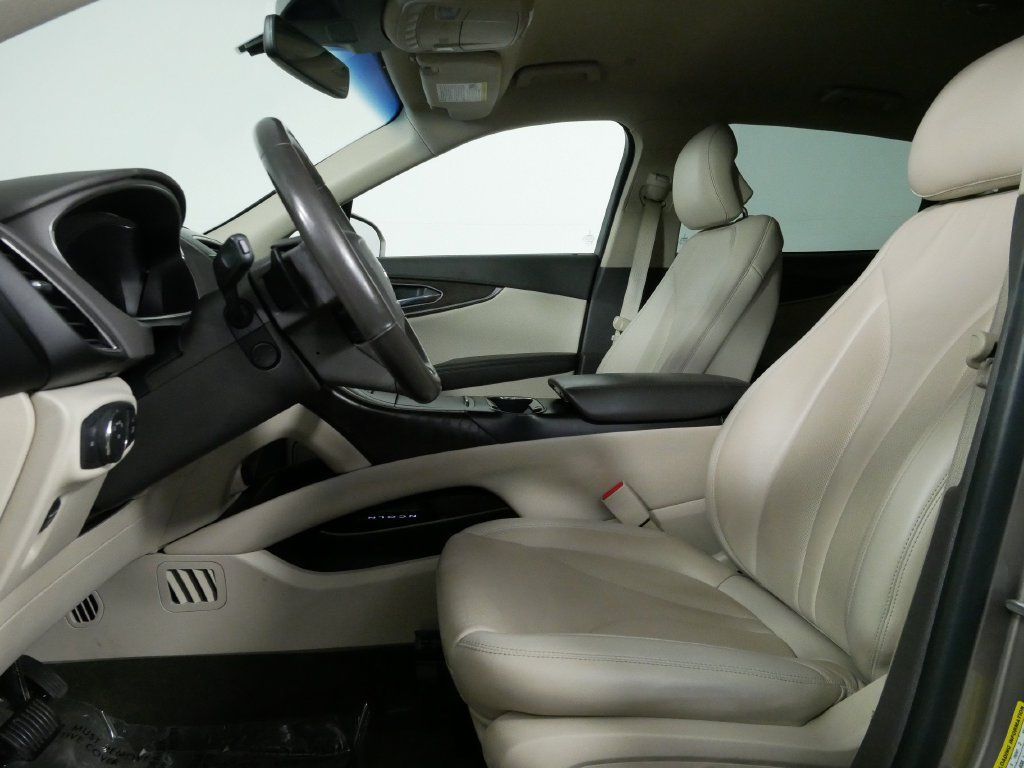 Used 2019 Lincoln Nautilus Select FWD image 15