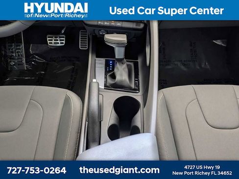 Used 2025 Hyundai Elantra Sport FWD image 19