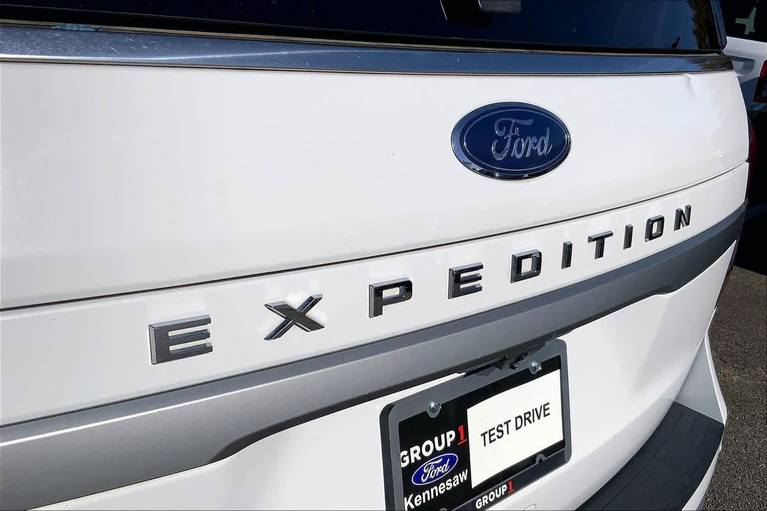 Used 2024 Ford Expedition XLT AWD/4WD image 30