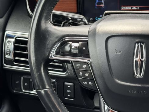 Used 2022 Lincoln Navigator Reserve AWD/4WD image 18