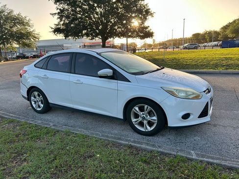 Used 2014 Ford Focus SE image 7