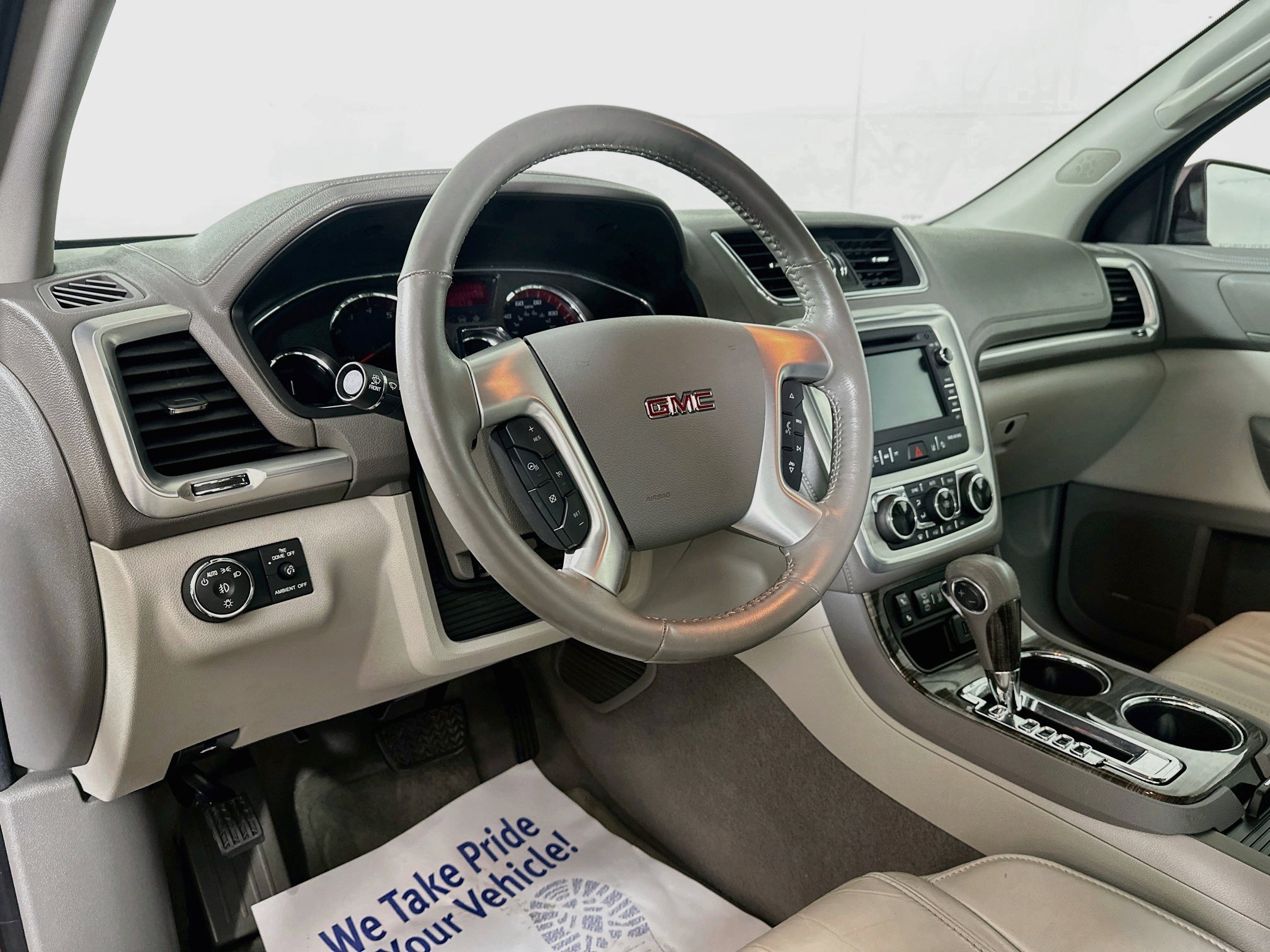 Used 2017 GMC Acadia Limited SLT AWD/4WD image 9