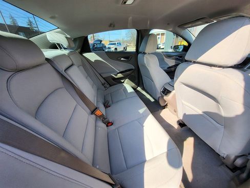 Used 2022 Chevrolet Malibu LT image 10