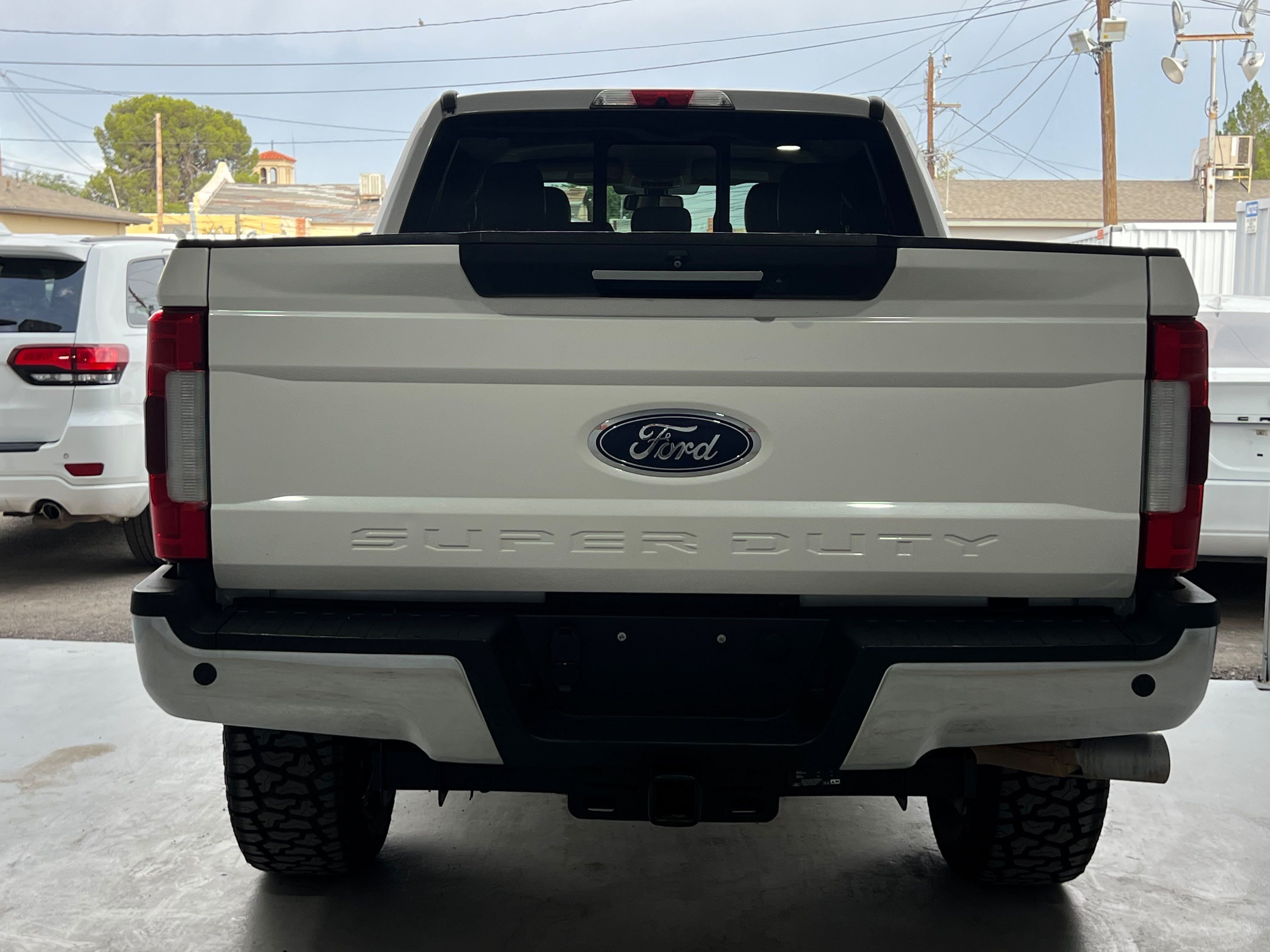 Used 2019 Ford F250 Lariat w/ Lariat Ultimate Package AWD/4WD image 4