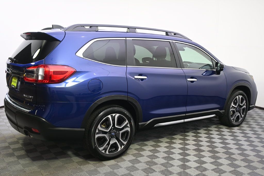 Used 2026 Subaru Ascent Touring AWD/4WD image 7