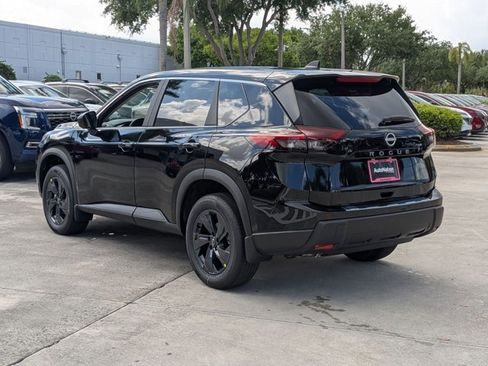New 2026 Nissan Rogue SV FWD image 9