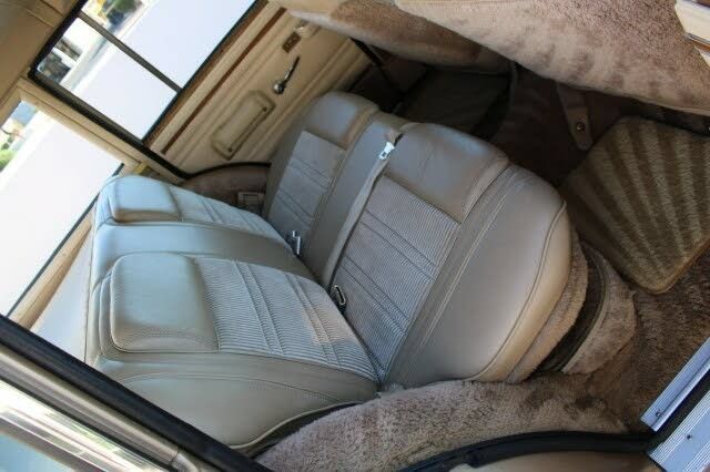 Used 1990 Jeep Grand Wagoneer AWD/4WD image 77