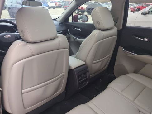 Used 2019 Cadillac XT4 Premium Luxury image 18