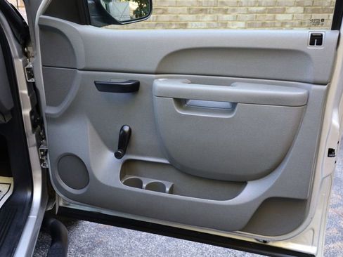 Used 2011 Chevrolet Silverado 1500 W/T image 22